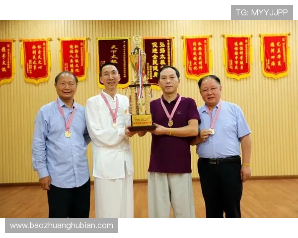 田斌：默默奉献的引路人助力冠军荣耀背后的精神力量